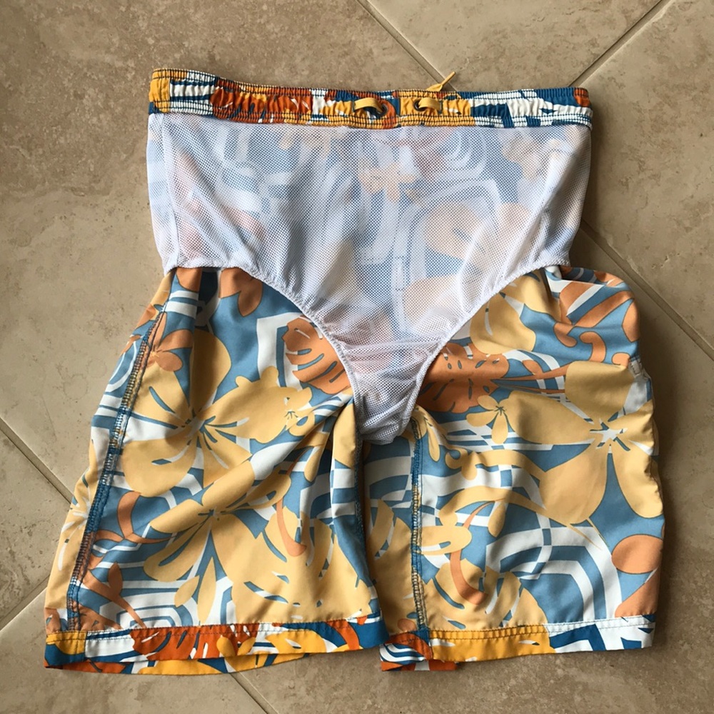 First wave swim short - Picture 11 of 15